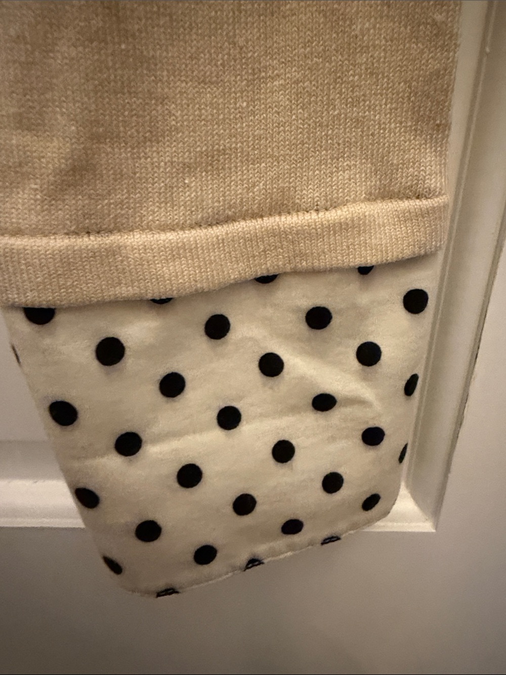 Lauren Ralph Lauren Cream V-Neck Sweater with Black Polka Dot Collar & Cuffs - Picture 5 of 7